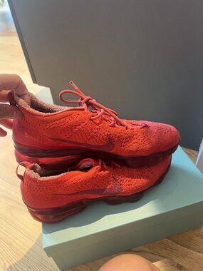 Nike Air VaporMax 2023 Flyknit Triple Red Mens US 8.5